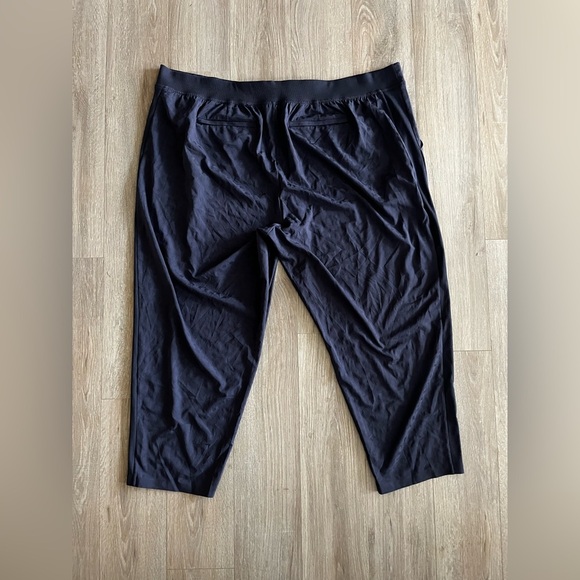 NWT ATHLETA Brooklyn Textured Ankle Pant Leopard Medieval Violet - Size 26 (3XL) - Picture 8 of 10